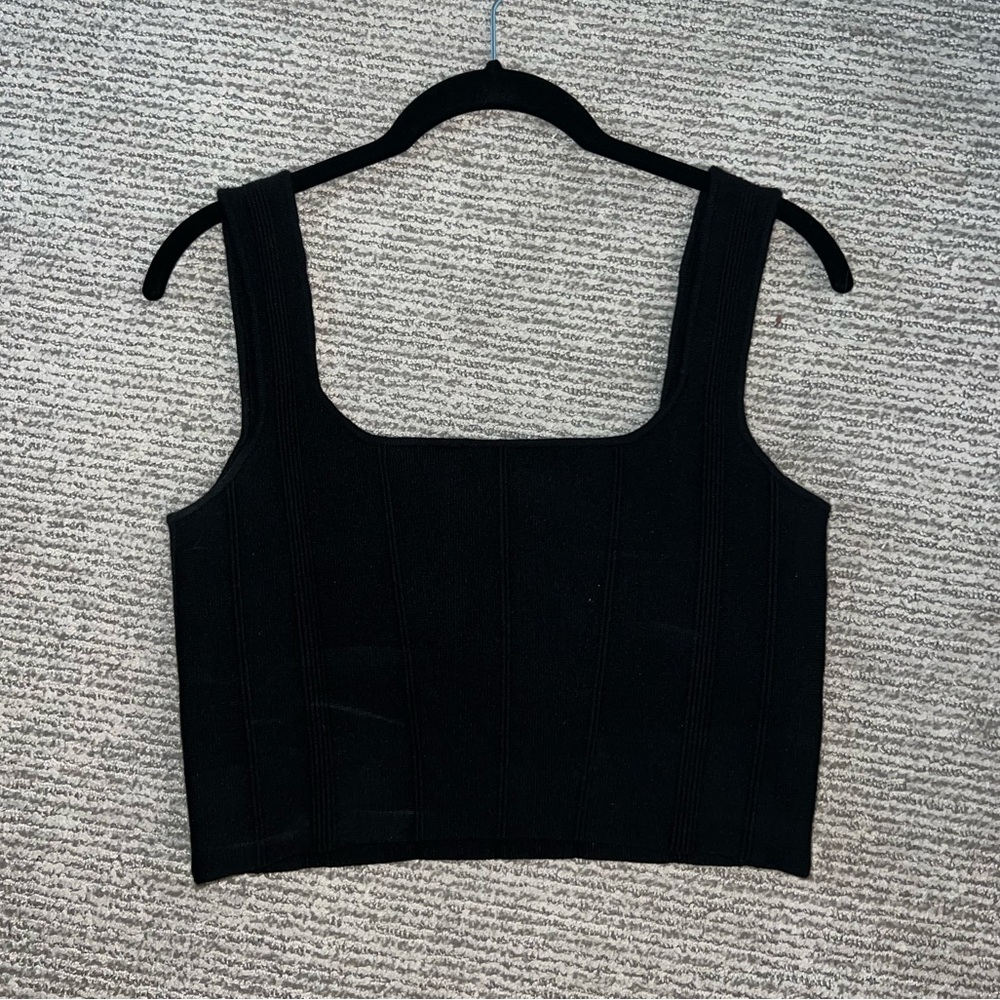 Black Ribbed Crop Top